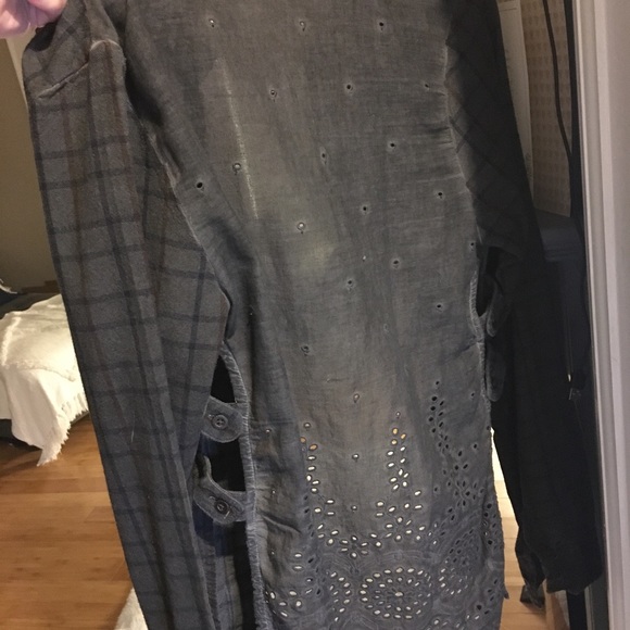 Buckle flannel with open side and semi sheer back - Picture 3 of 4